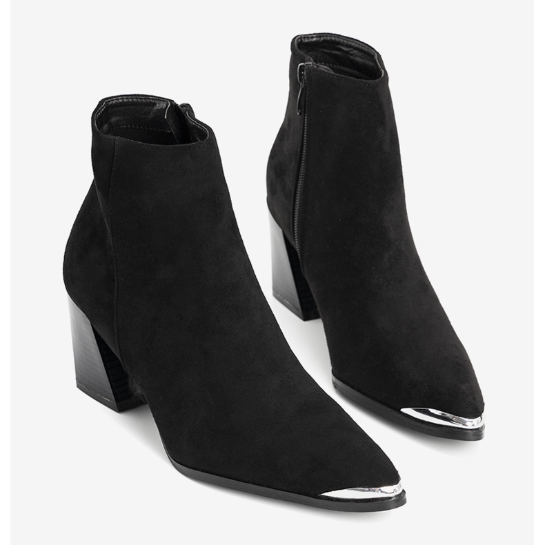 Botas femininas pretas Edith no poste preto 1