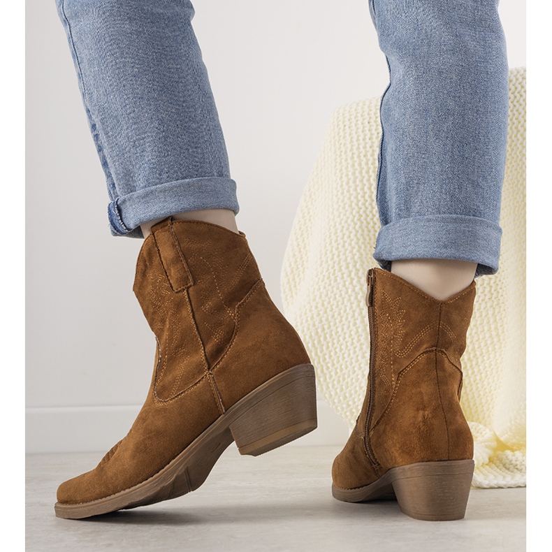 Botas femininas marrons com sotaque de cowboy Tello Cruz castanho 1