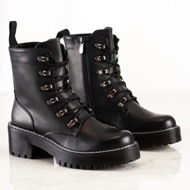 Janessa Trabalhadores da Moda preto 2