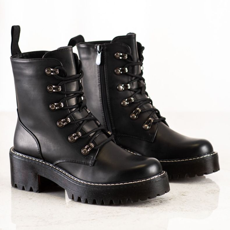 Janessa Trabalhadores da Moda preto 2