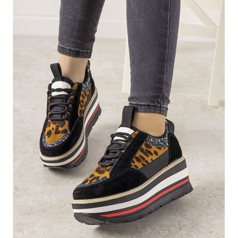 Tênis preto com sola alta Debbi castanho 1