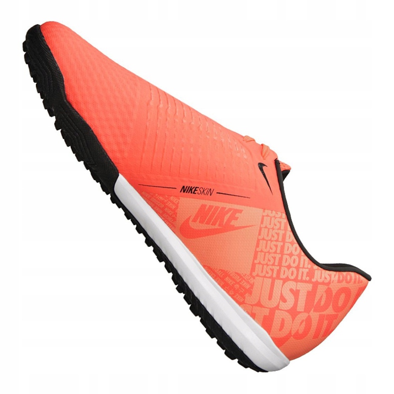 Chuteiras Nike Phantom Vnm Academy Tf M AO0571-810 laranja 3