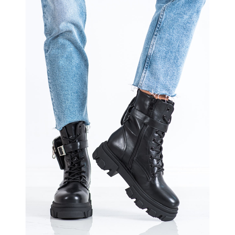 Trabalhadores elegantes na plataforma VINCEZA preto 2