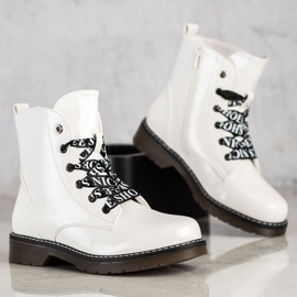 Botas Com Encadernação Decorativa VINCEZA branco 1