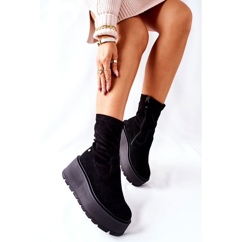Botas de camurça na plataforma Maciejka Black 05319-01 preto 2