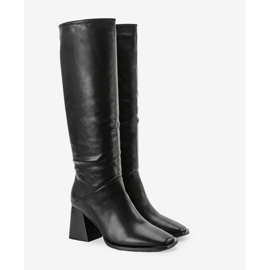 Botas pretas no poste Rosina preto 1