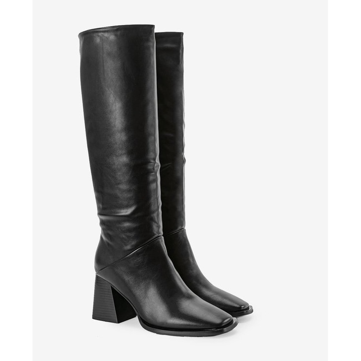 Botas pretas no poste Rosina preto 1