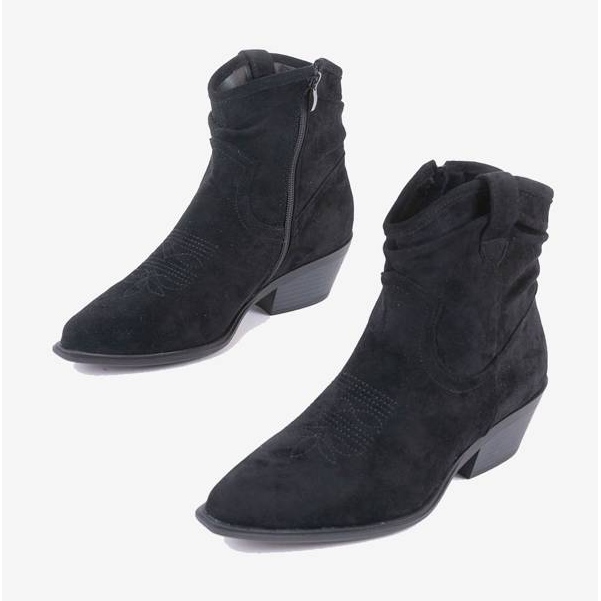 Botas de cowboy pretas no posto Bowi Bowi preto 1