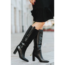 Botas pretas no poste com estampa de crocodilo Mona preto 1