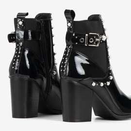 Botas de cano baixo verniz pretas com tachas Bondy preto 1