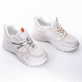 Tênis bege com sola Alice grossa branco 1 Tênis bege com sola Alice grossa branco 1