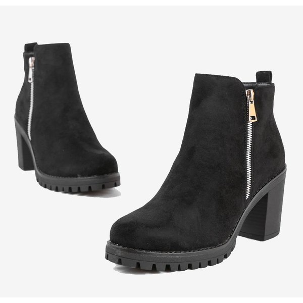 Botas pretas de tornozelo no poste Tiny preto 2