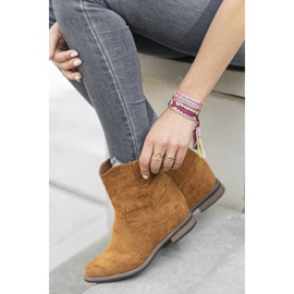 Botas de cano curto de camelo com cunha de Buenna coberta marrom 1