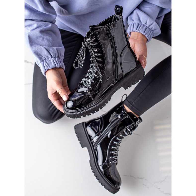 Goodin Patent Boots Love preto 2