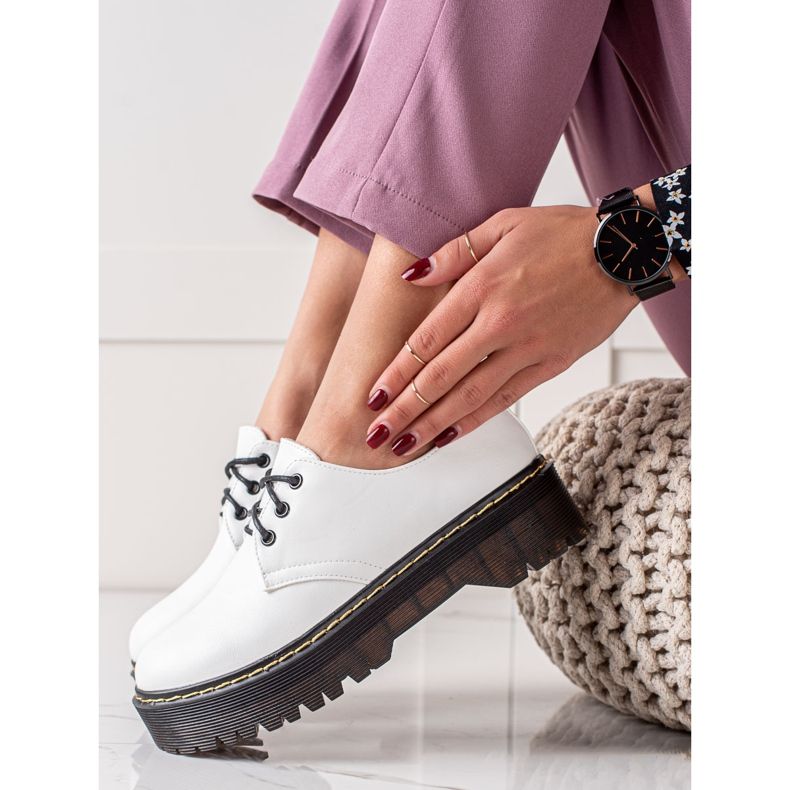 Sweet Shoes White Brogues na plataforma branco 1
