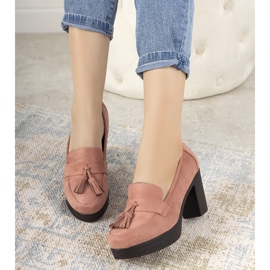 Mocassins rosa na postagem Himmel 1