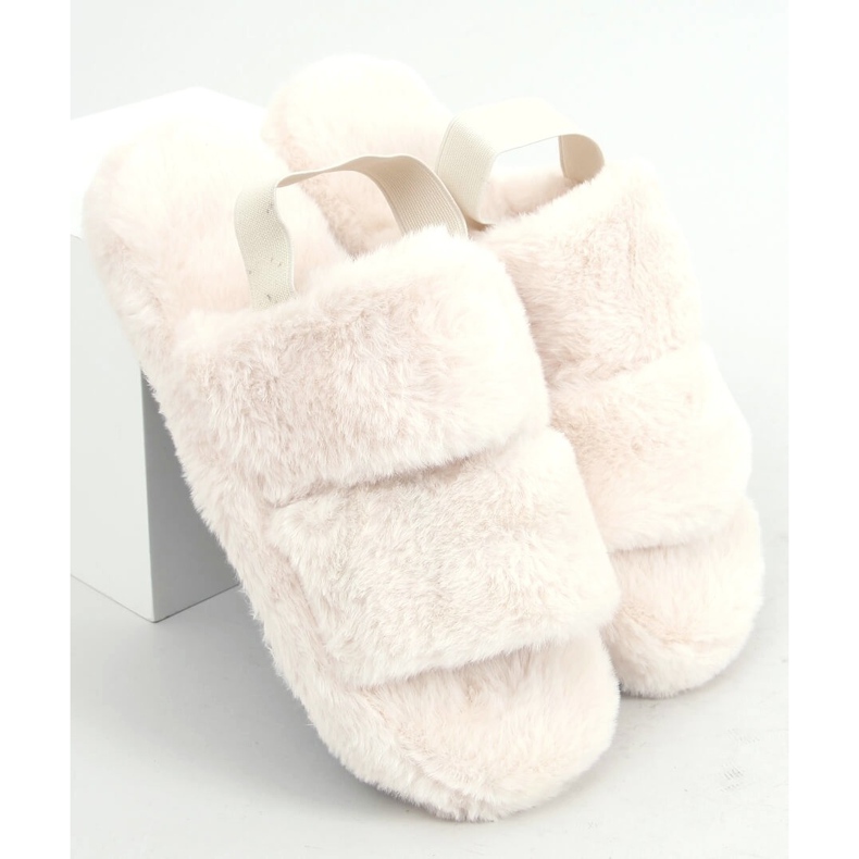 Chinelos femininos de pele creme N-92 Beige bege cru 1