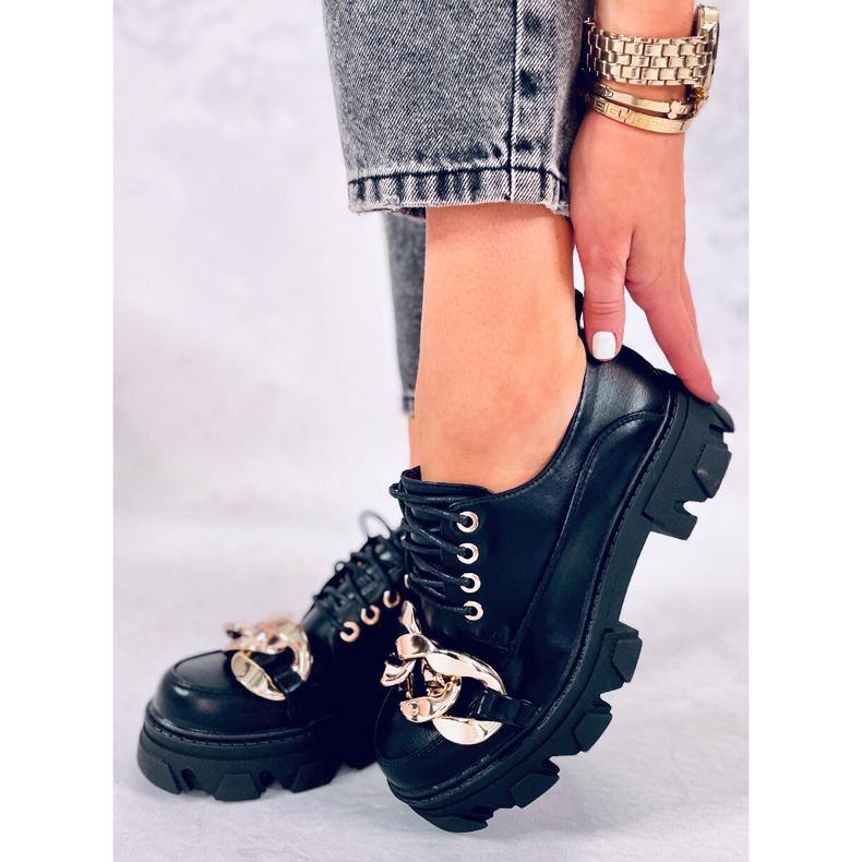 Sapatos femininos Tony Black com corrente preto 1