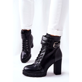 POTOCKI Botas em um poste alto vestido preto amarrado 1