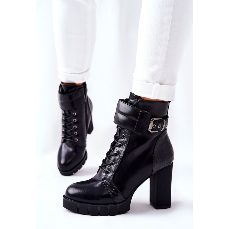 POTOCKI Botas em um poste alto vestido preto amarrado 1