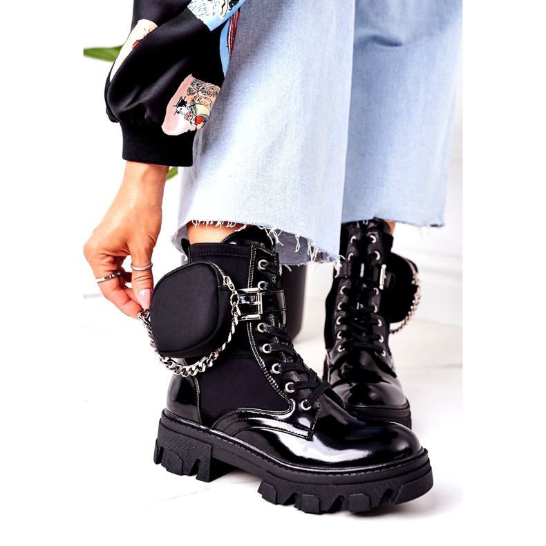 Trabalhadores isolados femininos com rim e cadeia preta preto 3