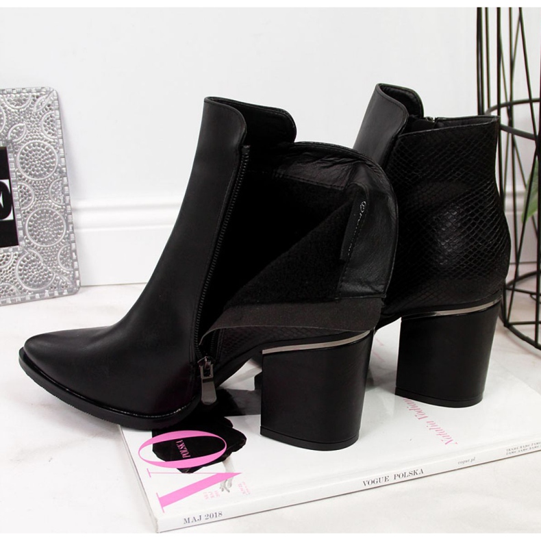 Botas isoladas Potocki W WOL31A pretas preto 1