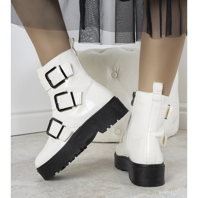 Botins Austin brancos até o tornozelo 2