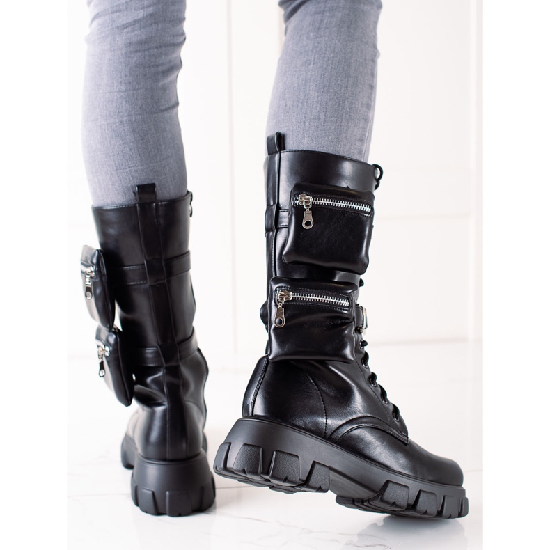 TRENDI Trabalhadores da moda com bolsos preto 1