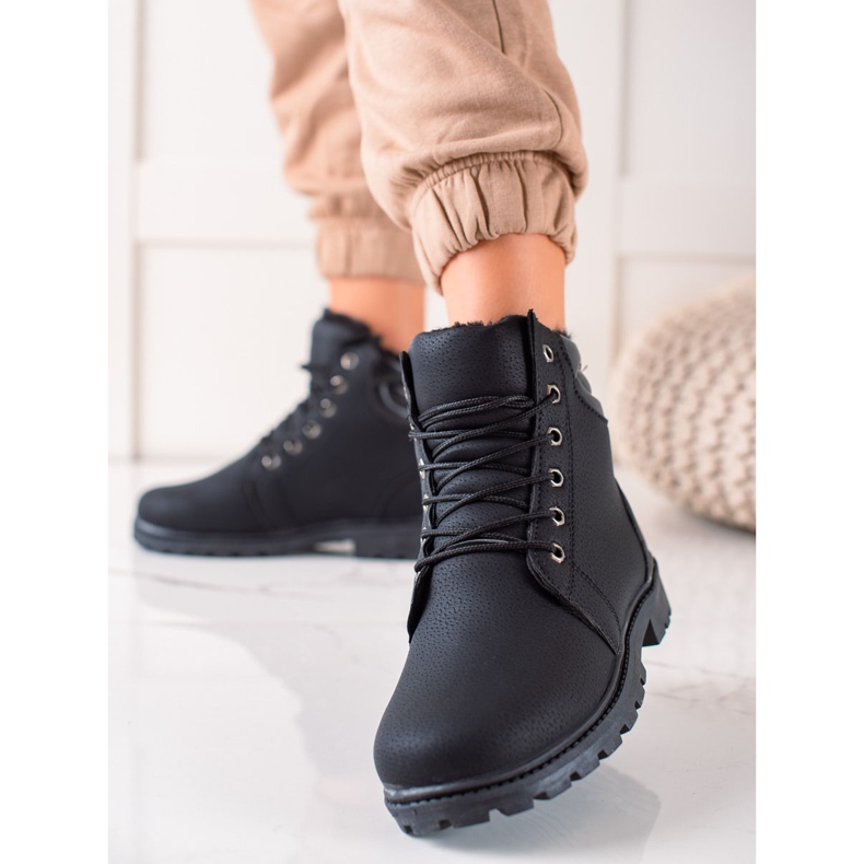 TRENDI Trappers pretos com aquecimento 1 TRENDI Trappers pretos com aquecimento 1