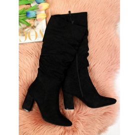 Botas isoladas, enrugadas Vinceza W JAN42A preto 2