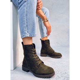 Trabalhadores amarrados por Bente Green verde 1