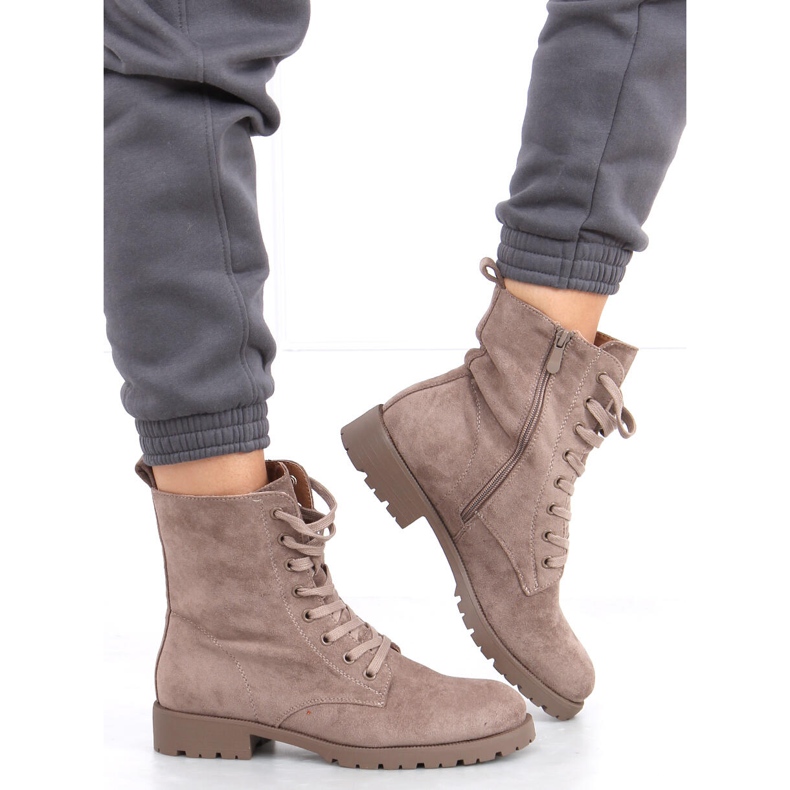 Trabalhadores amarrados por Bente Khaki bege 2