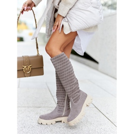 PA2 Botas de camurça com padrão perfurado marrom claro Eldime 2