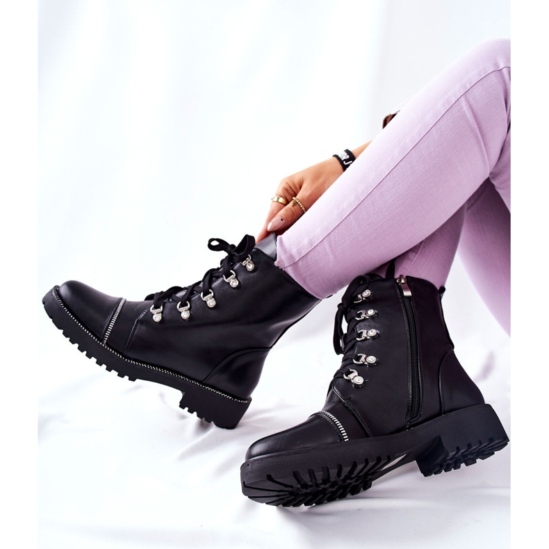 PG1 Botas clássicas de couro preto daiane amarrada 1