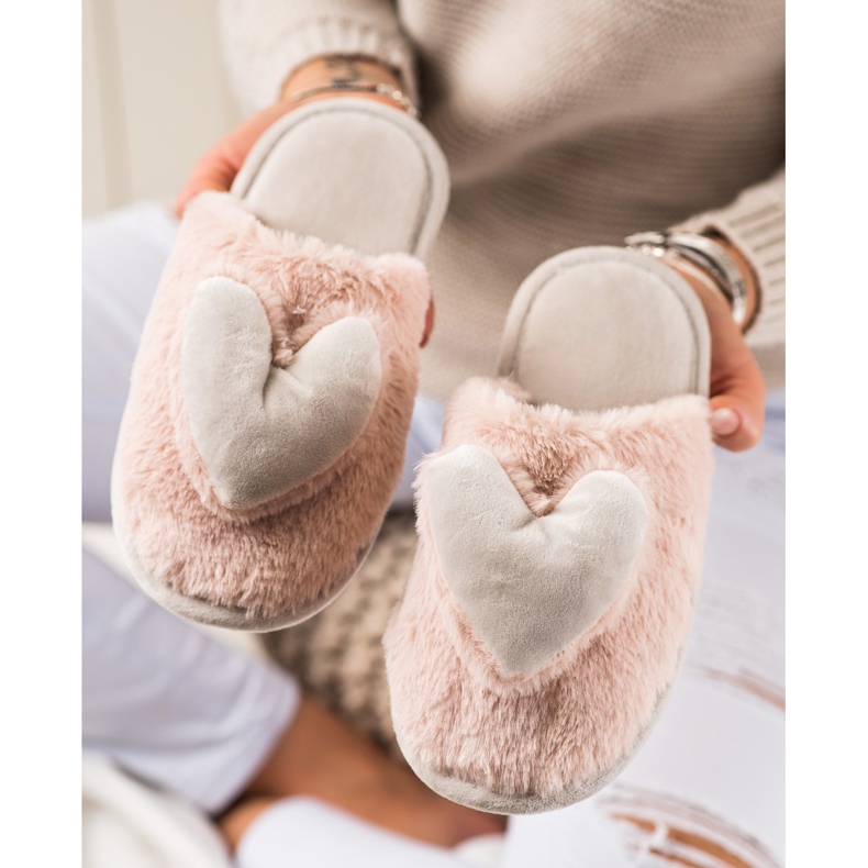 TRENDI Chinelos com coração rosa 1 TRENDI Chinelos com coração rosa 1