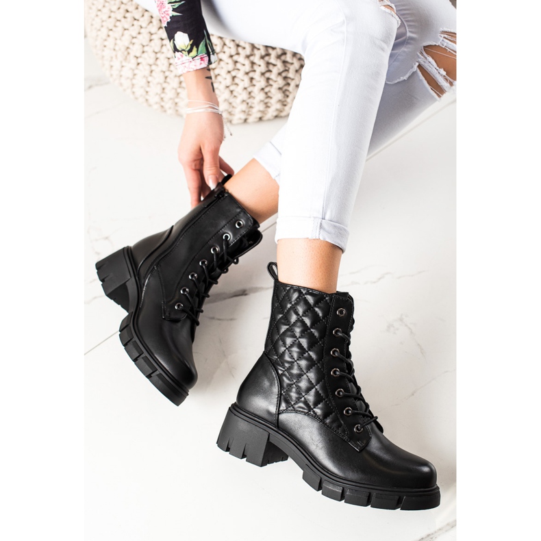 Bestelle Trappers acolchoados clássicos preto 1