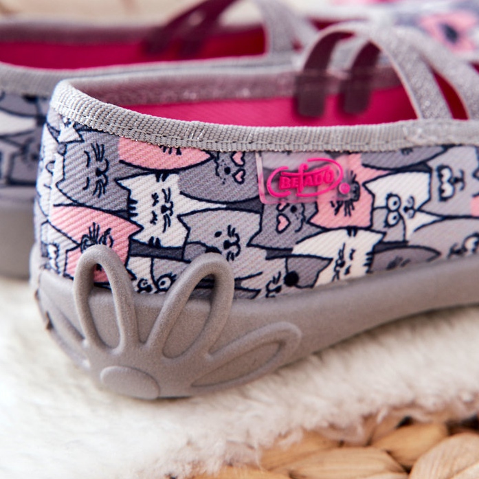 BEFADO S.A. Chinelos de Bailarina Befado Cats 116X297 Cinza 1