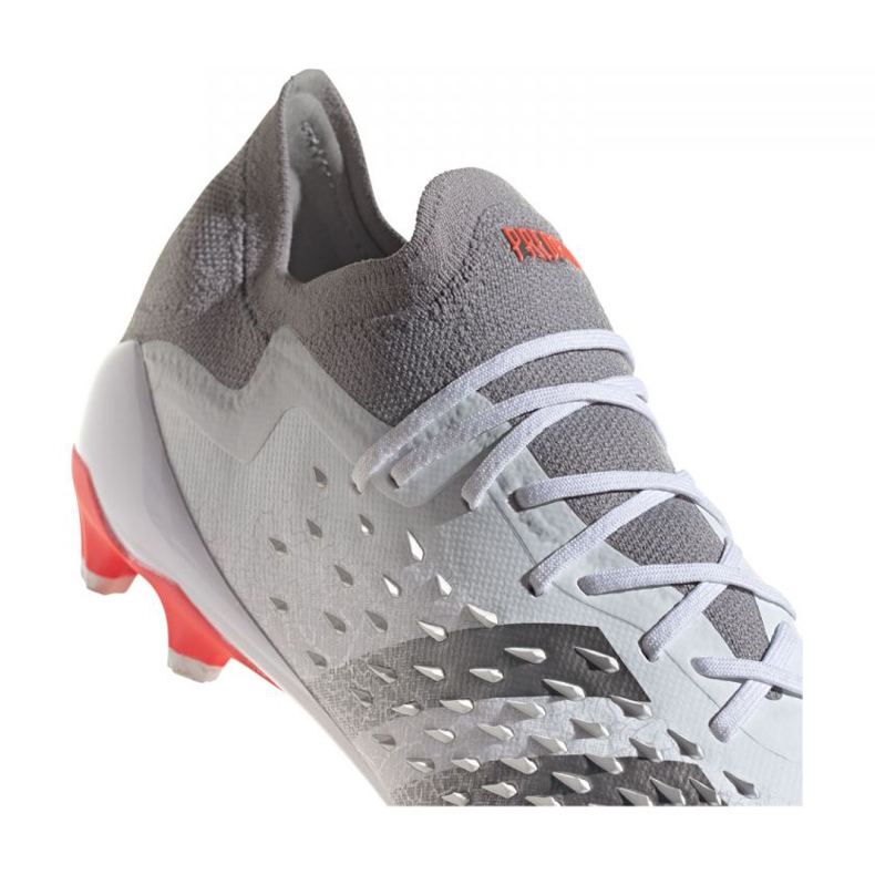 Chuteiras Adidas Predator Freak.1 Low Ag M GZ2806 cinza, branco branco 2