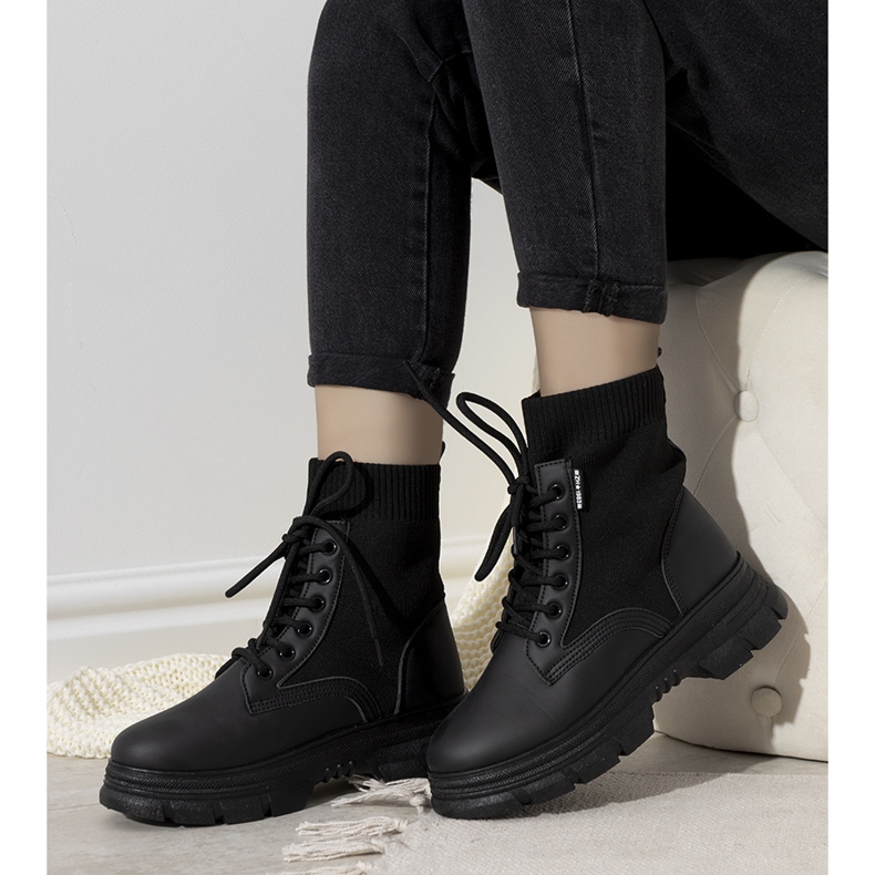 Sapatos femininos negros de Laurie preto 1