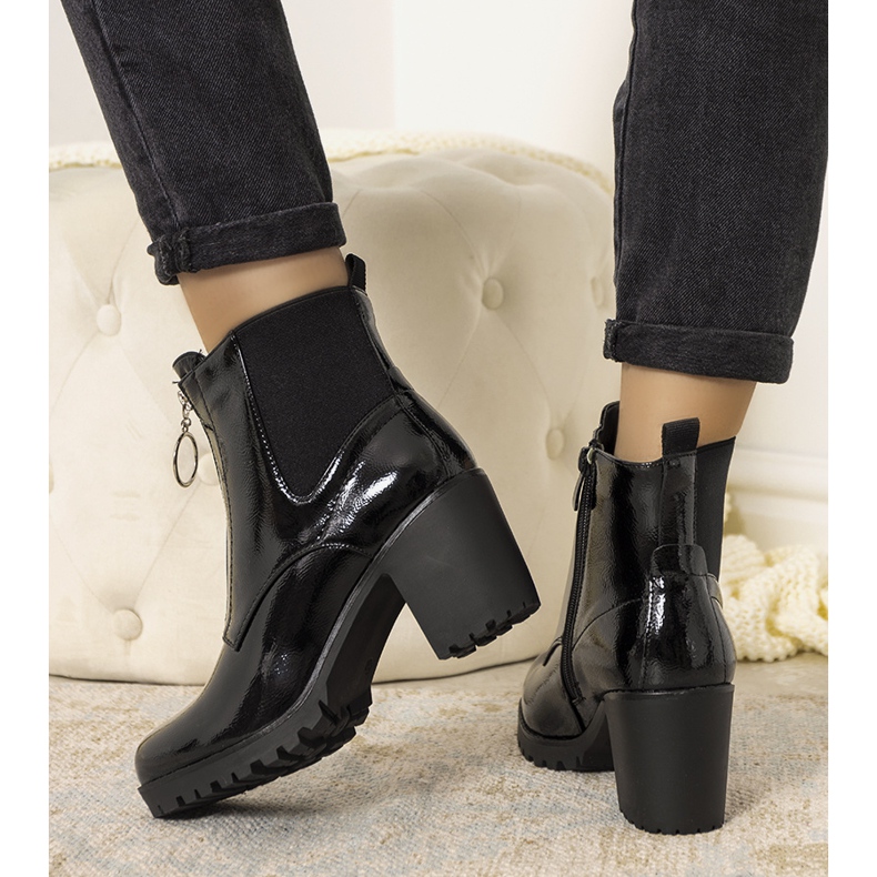 Botas Ward com isolamento preto patenteado 2