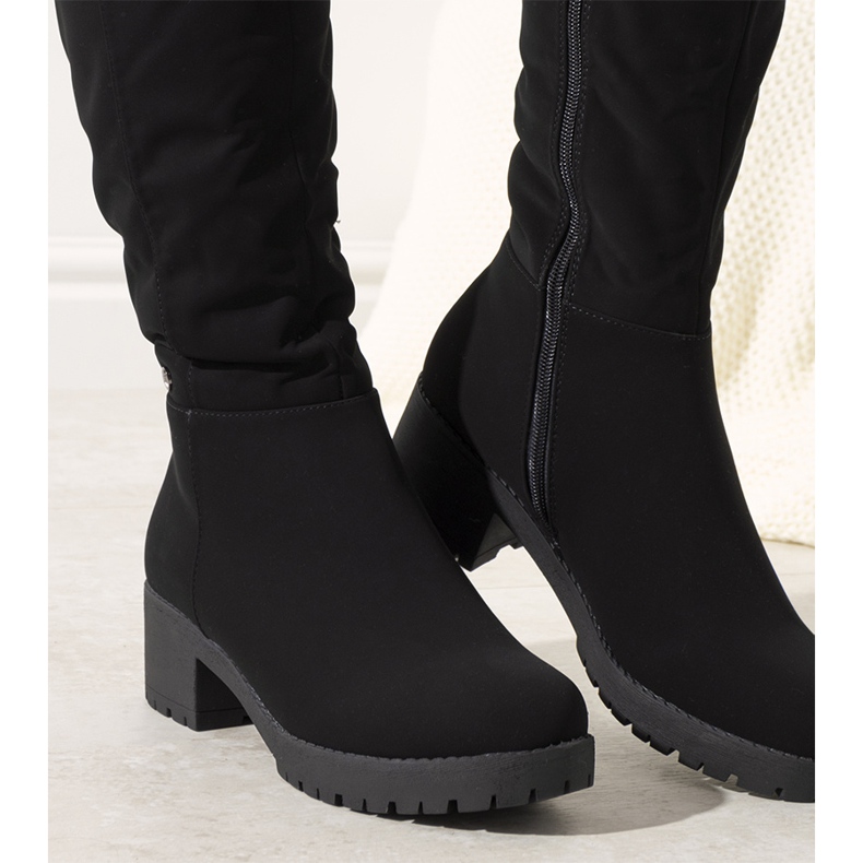 Botas pretas com isolamento no poste Serrano preto 1 Botas pretas com isolamento no poste Serrano preto 1