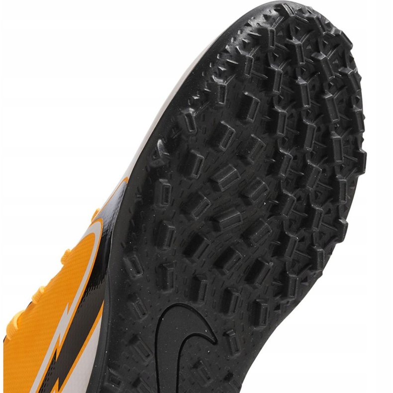 Chuteiras Nike Mercurial Vapor 13 Club Tf Jr AT8177 801 amarelos 5 Chuteiras Nike Mercurial Vapor 13 Club Tf Jr AT8177 801 amarelos 5