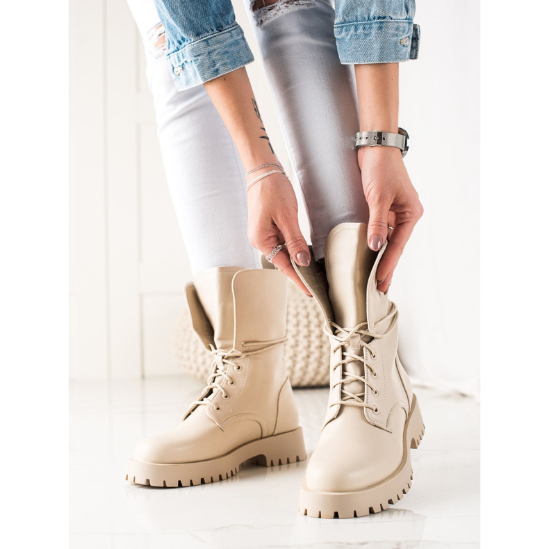 TRENDI Armadilhas Altas Clássicas bege 1