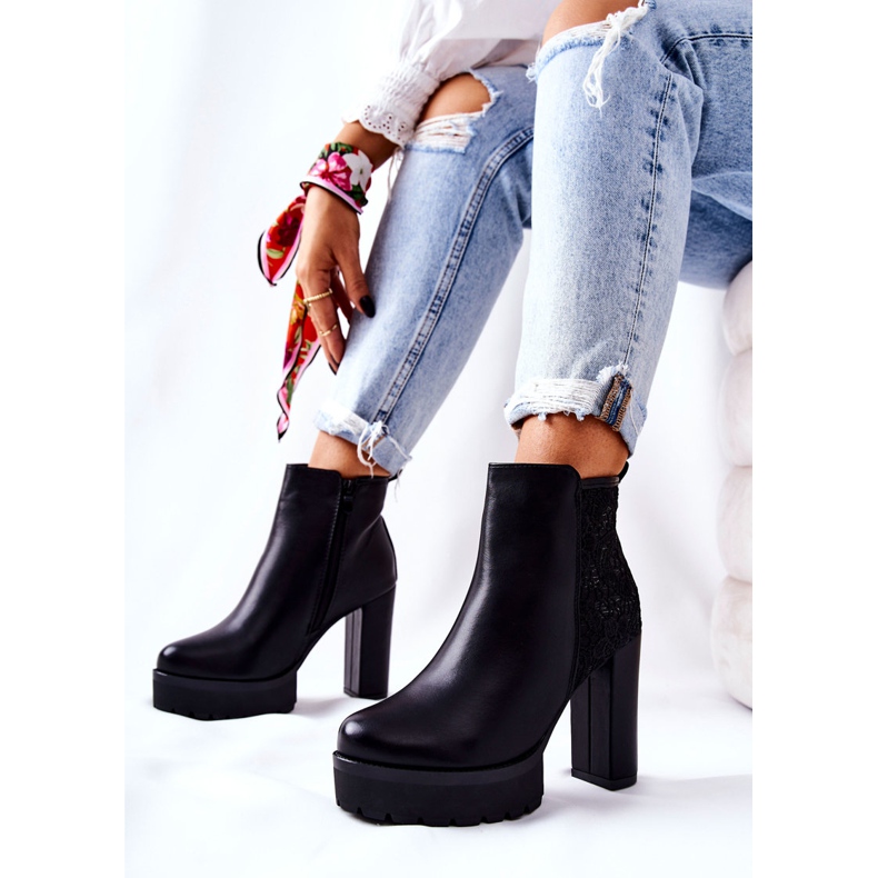 PS1 Botas de couro alto em um poste de diomice preto 2