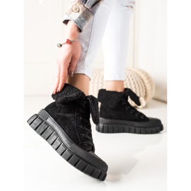 TRENDI Botas, tênis com pele de carneiro preto 1