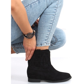 Botas em uma cunha Astrid Black escondida preto 1