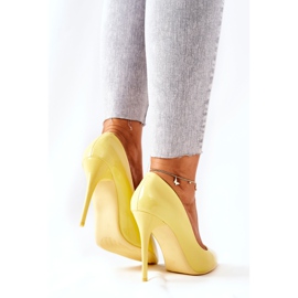 PG2 Elegante lacado amarelo Adrinnah salto alto 1