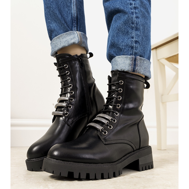 Botas de cunha com isolamento preto da Olvera 1 Botas de cunha com isolamento preto da Olvera 1