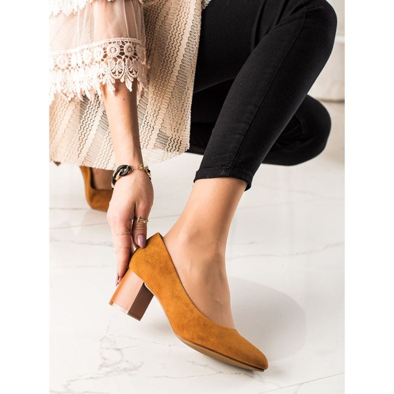 M.Daszyński Bombas de camelo castanho amarelo 1 M.Daszyński Bombas de camelo castanho amarelo 1