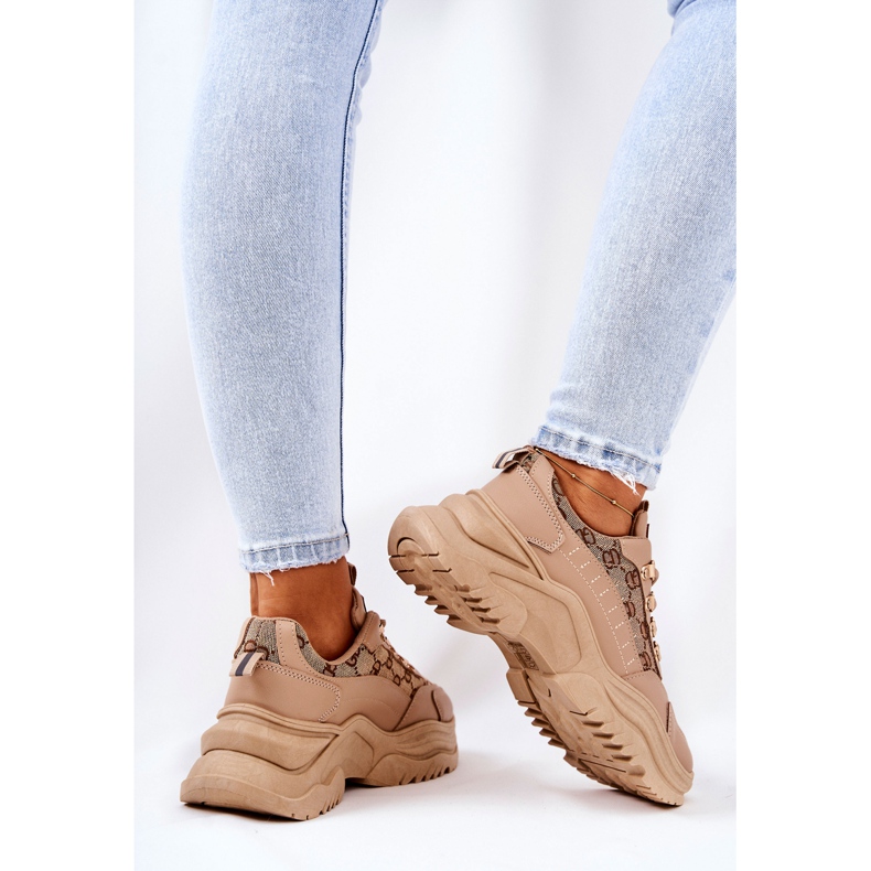 PM1 Calçados Esportivos na plataforma Bege Flynn 1